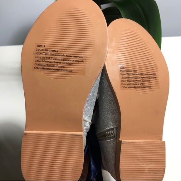 Janie and Jack Boots Sparkly Silver Size 9 NEW WITH TAGS - Picture 5 of 6